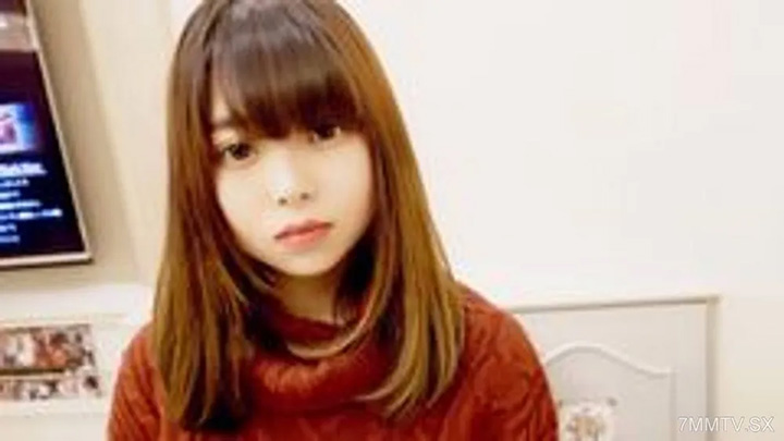 fc2-ppv-4787377-臉-無碼-F-罩杯。從棉花糖乳頭乳交中，她剃光的粉紅色純陰部被來自血管突出的陰莖的濃稠渾濁精液授精，她懷孕了